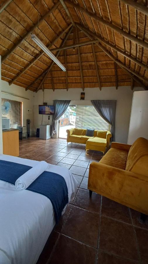 28 At Van Den Bos International Guesthouse Edenvale Ngoại thất bức ảnh