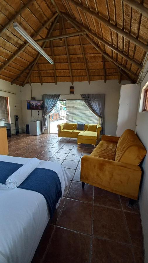 28 At Van Den Bos International Guesthouse Edenvale Ngoại thất bức ảnh