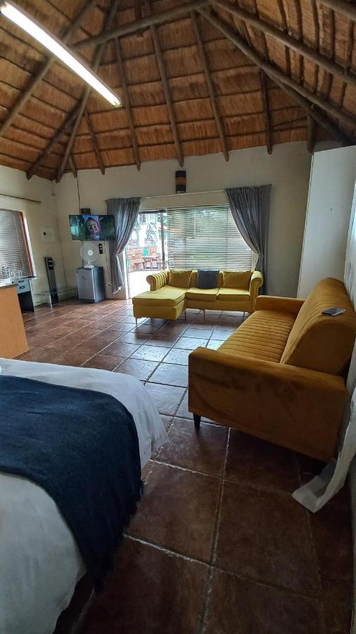 28 At Van Den Bos International Guesthouse Edenvale Ngoại thất bức ảnh