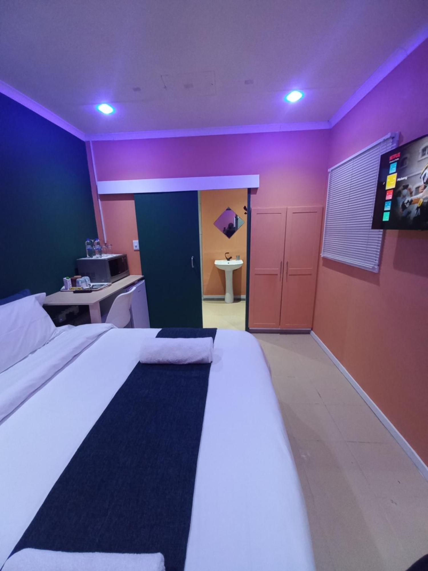 28 At Van Den Bos International Guesthouse Edenvale Ngoại thất bức ảnh